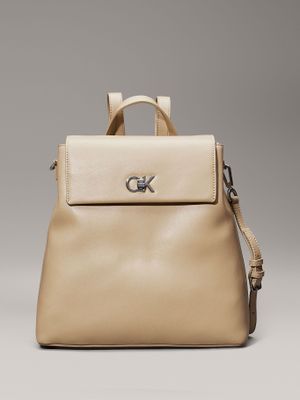 Mochila Ck Flap Beige Calvin Klein