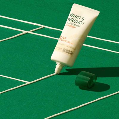 Imagen 2 del producto Protector Solar Cicaderm What's Wrong FRUDIA