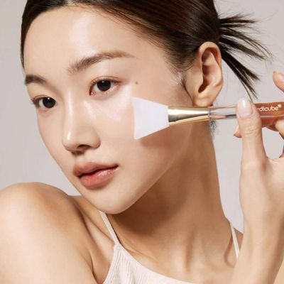 Imagen 2 del producto Brocha Jelly para Maquillaje Facial Medicube