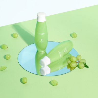 Imagen 2 del producto Tónico Facial de Uva Verde Frudia Cosmética Coreana