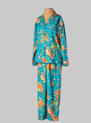 Pijama 2 piezas pantalón camisa estampado full color talla M