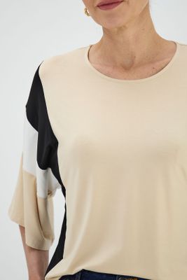 Imagen 2 del producto Polera Bloques Beige Ma Griffe 14202125050106