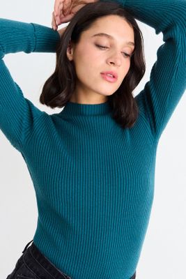 Imagen 2 del producto Sweater Liso Verde Oliva iO 18120126006107