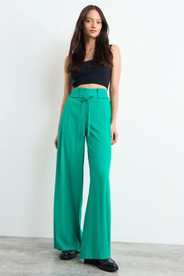 Pantalon Liso Verde Oliva iO 11020225023107