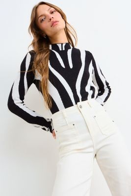 Imagen 2 del producto Sweater Fantasia Negro iO 18720126004102