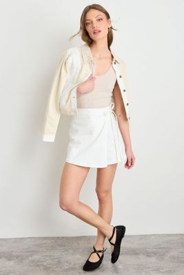 Short Mezclilla Crudo iO 11820225001105