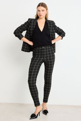 Pantalon Negro Ash 11107225003102