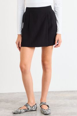 Imagen 2 del producto Short Liso Negro iO 11220126050102