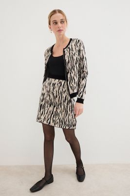 Imagen 1 del producto Falda Tejida Negro 12107125002102