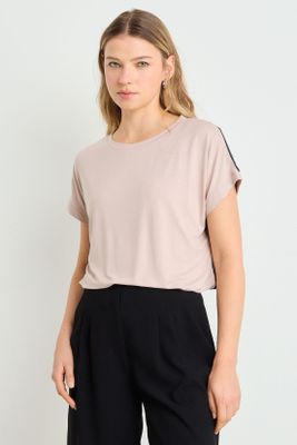 Polera Manga Corta Negro Ash 14307225052102