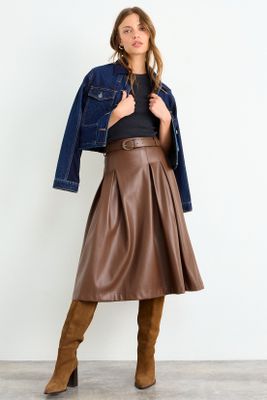 Imagen 1 del producto Falda Lisa Café iO 12020126003109