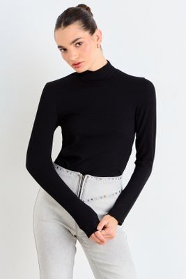 Imagen 1 del producto Polera Lisa Negro iO 14220126063102