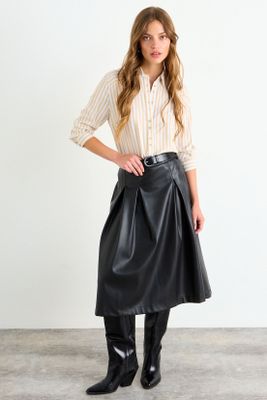 Imagen 1 del producto Falda Lisa Negro iO 12020126003102