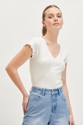 Imagen 1 del producto Sweater Liso Beige iO 18120224056106