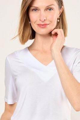 Imagen 2 del producto Polera Escote En V Blanco Ma Griffe 14202225015101