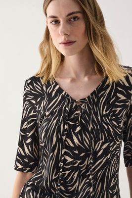 Imagen 2 del producto Polera Fantasia Negro 14307125002102