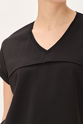 Imagen 2 del producto Polera Doble Tela Lisa Negro Ma Griffe 14202224060102