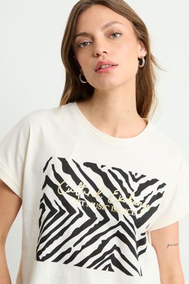 Polera Fantasia Negro iO 14304225003102