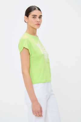 Imagen 2 del producto Polera Estampada Verde iO 14604224009137