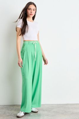 Pantalon Liso Verde Oliva iO 11020225017107