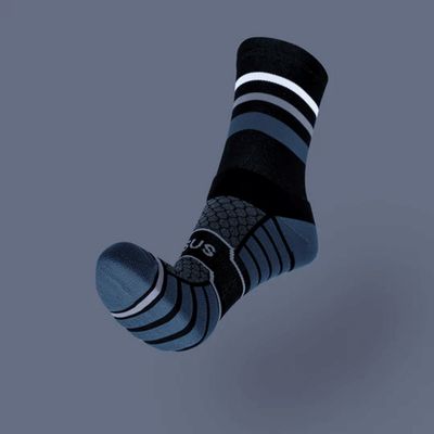 Imagen 2 del producto Shadow Stripes – Calcetín Deportivo Trail Run Versus Socks S/M