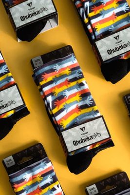 Imagen 2 del producto Qhubeka Elite – Calcetín Deportivo Versus Socks S/M