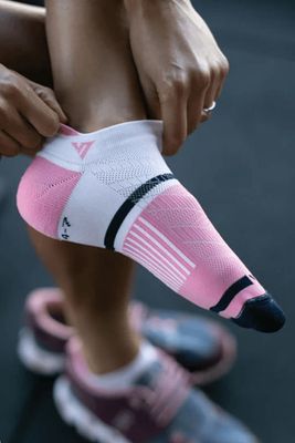 Imagen 2 del producto Pink Trainer – Calcetín Entrenador Versus Socks S/M