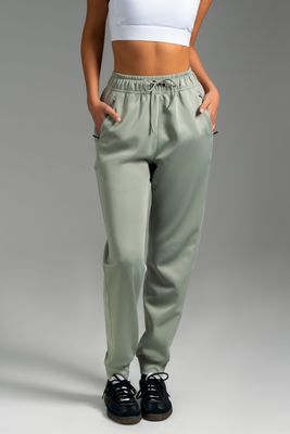 Imagen 1 del producto Ultimate Jogger Sport Mujer Mineral Olive
