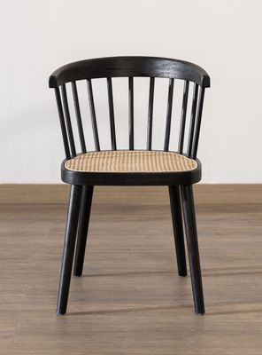 Imagen 2 del producto Silla Orasti Negra Amoblé