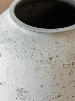 Imagen 2 del producto Macetero Loret Blanco L