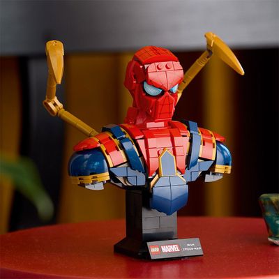 Imagen 2 del producto LEGO BUSTO DE IRON SPIDER-MAN  76326