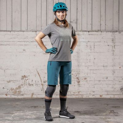 Imagen 2 del producto Polera IXS Mujer Flow Tech Contour Grafito M