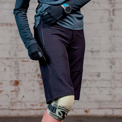 Imagen 2 del producto Short IXS Mujer Carve Hiphugger Negro S