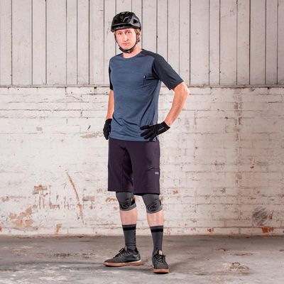 Imagen 2 del producto Jersey IXS Manga Corta Flow X Grafito Negro