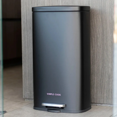 Imagen 2 del producto Basurero 30L con Pedal Negro Mate Simple Cook