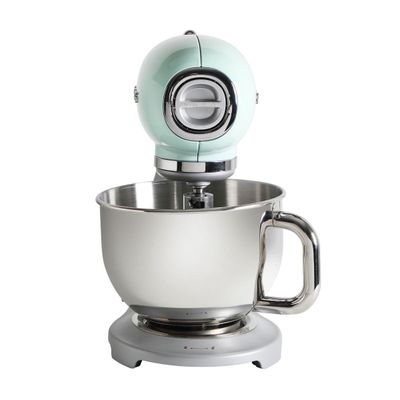 Imagen 2 del producto Batidora Smeg Stand Mixer Verde Agua modelo SMF02PGEU
