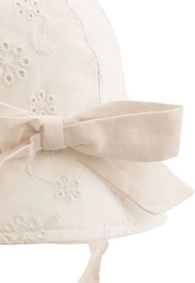 Imagen 2 del producto Gorro bb niña essence 604g