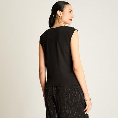 Imagen 2 del producto Polera Negra con Drapeado y Detalle de Brillos