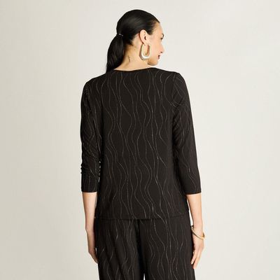 Imagen 2 del producto Polera Negra con Diseño Ondulado