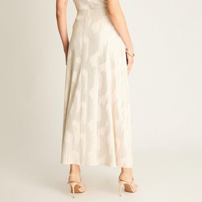 Imagen 2 del producto Falda Maxi Beige Satinada con Cinturón