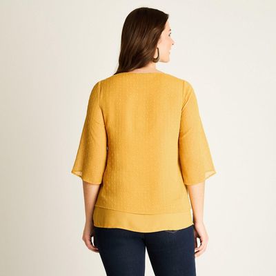 Imagen 2 del producto Blusa Mostaza con Terminación en Capas