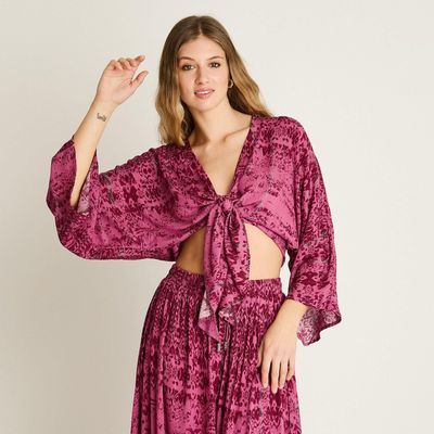 Blusa Rosa Tipo Peto con Amarre Frontal