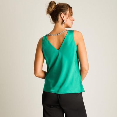 Imagen 2 del producto Blusa Verde Drapeada con Cadenita