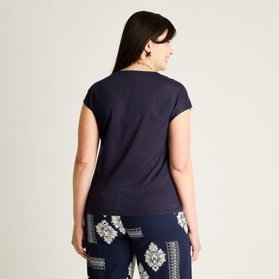 Imagen 2 del producto Polera Azul Manga Corta con Escote en V