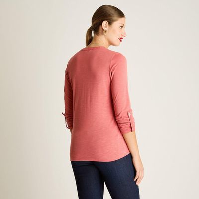 Imagen 2 del producto Polera Rosada Manga Larga con Cuello Mao y Detalles Bordados