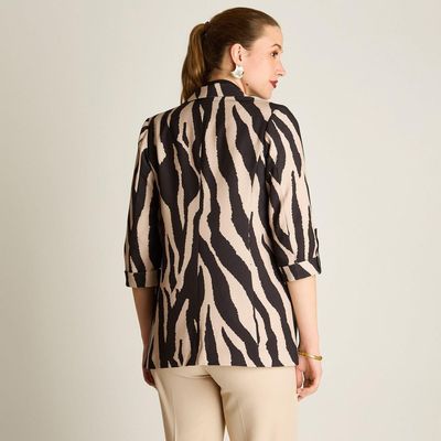 Imagen 2 del producto Blazer Negro Manga 3/4 con Bolsillos y Solapa