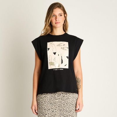Polera Negra con Estampa Ilustrada