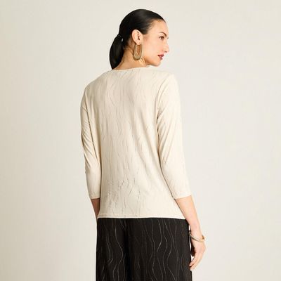 Imagen 2 del producto Polera Beige con Brillo Ondulado