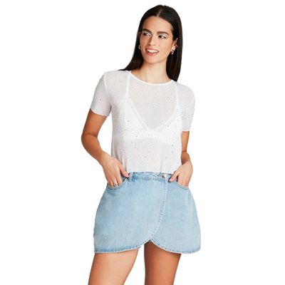 Polera Blanca Manga Corta Con Aplicación
