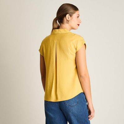 Imagen 2 del producto Blusa Mostaza Abotonada Manga Corta